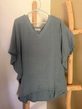 Charlotte AverySlate Blue V-Neck Ribbed Flutter Sleeve Tunic